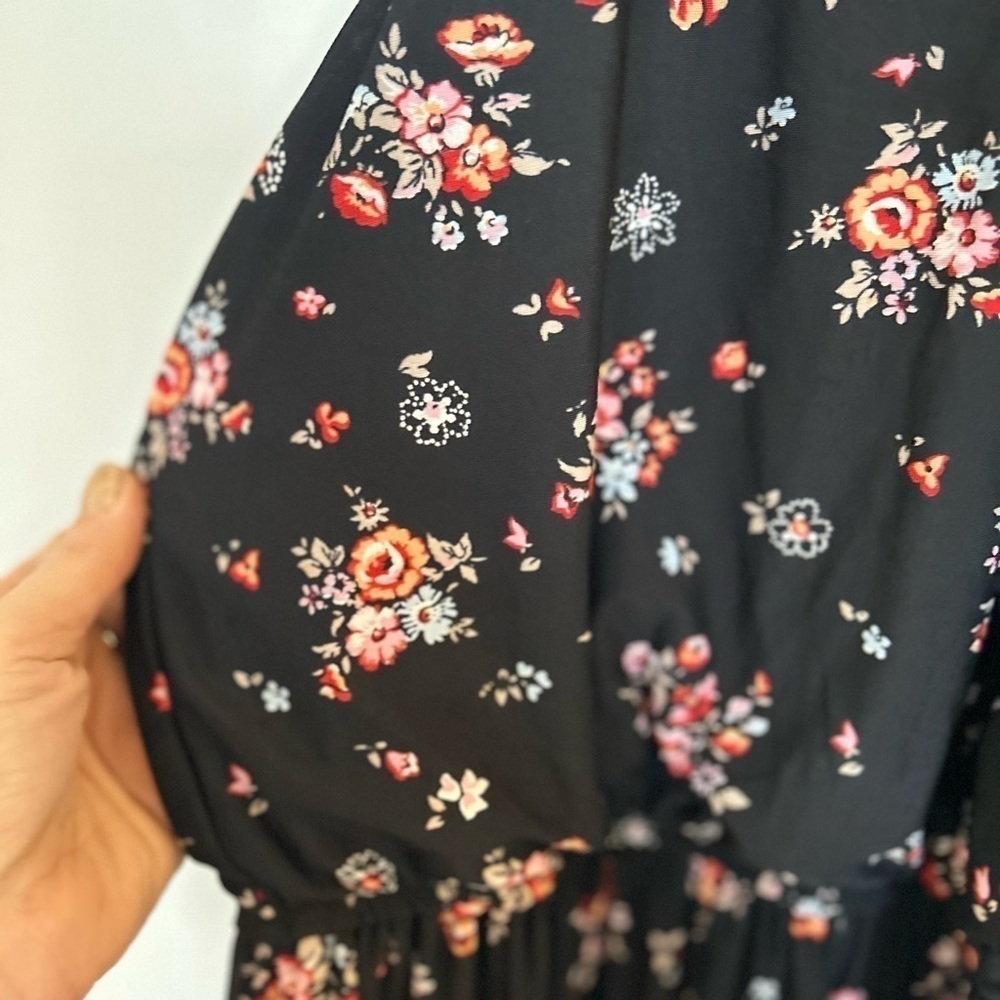 Trixxi medium black floral, sleeveless maxi length dress with side slit - Picture 4 of 13